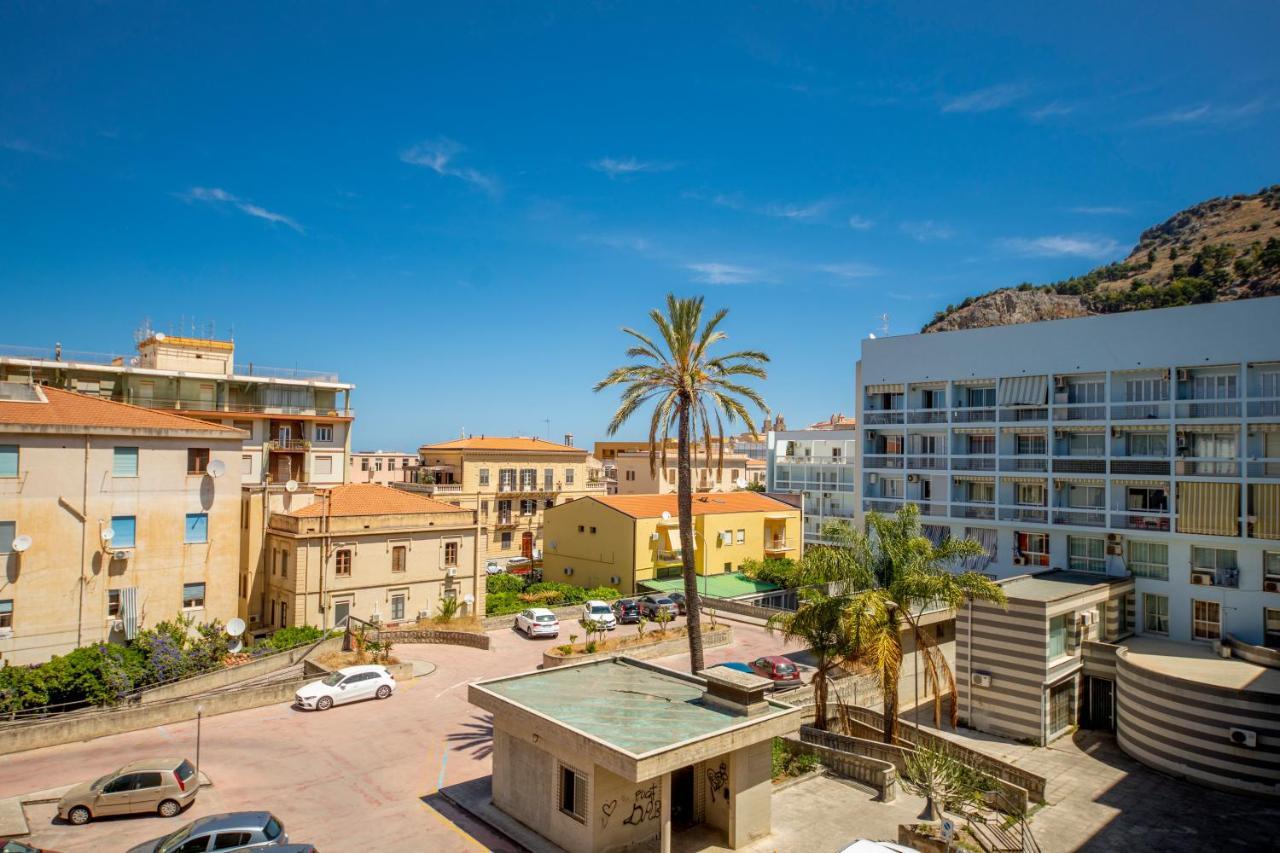 Queen'S House Cefalu Appartamento Vicino Il Mare Exterior foto